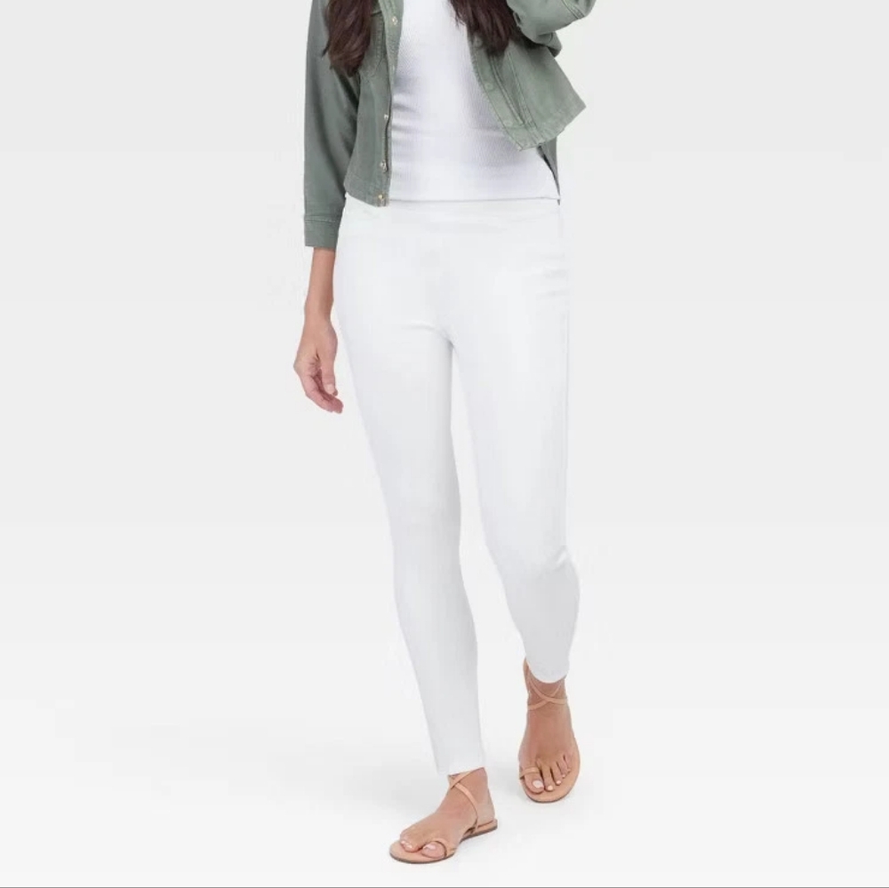 Assets By Spanx Ankle Skinny Jeans